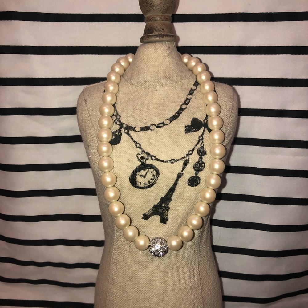 Stella & dot pearl necklace